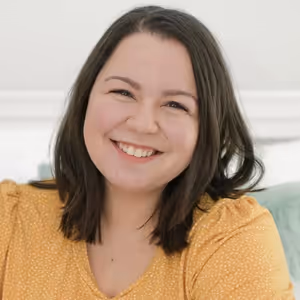 Headshot of Jocelyn Semple